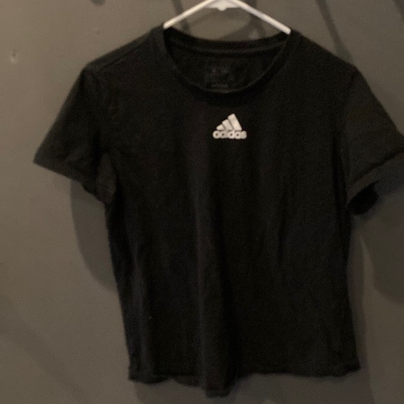Adidas size medium basic black logo shortsleeved t shirt great condition - Picture 1 of 4
